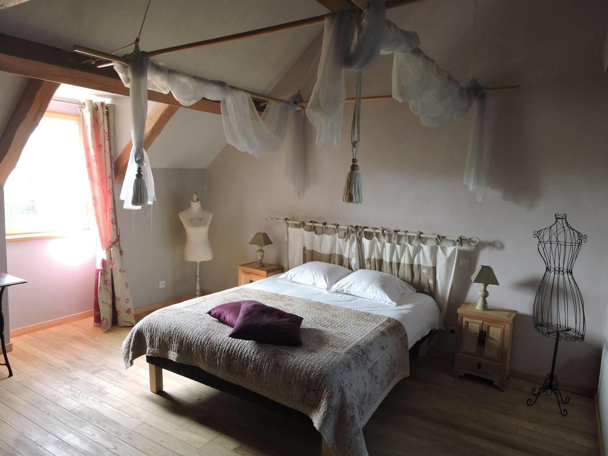 Le Manoir Du Pas Jahan Couëron Esterno foto