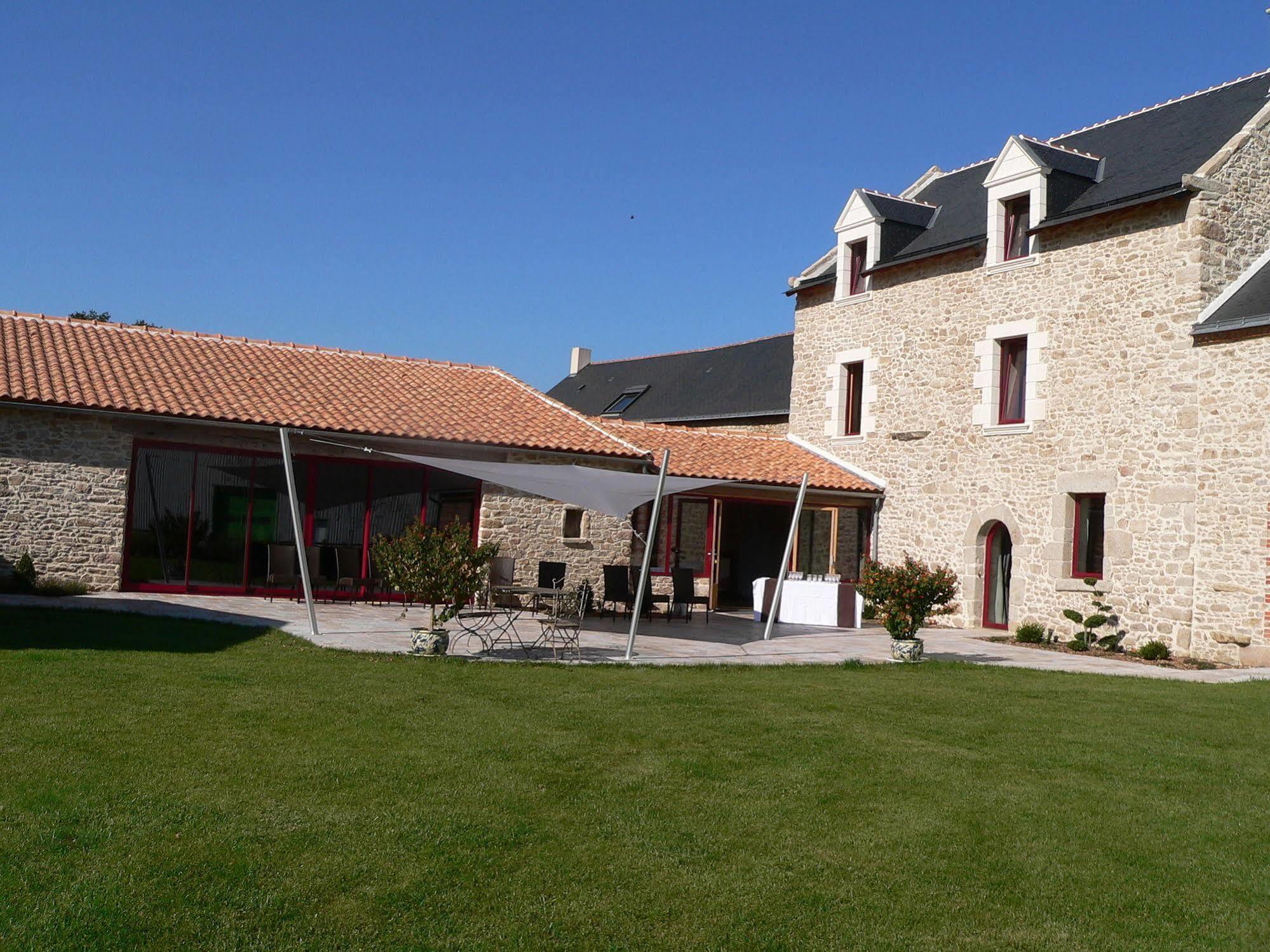 Le Manoir Du Pas Jahan Couëron Esterno foto